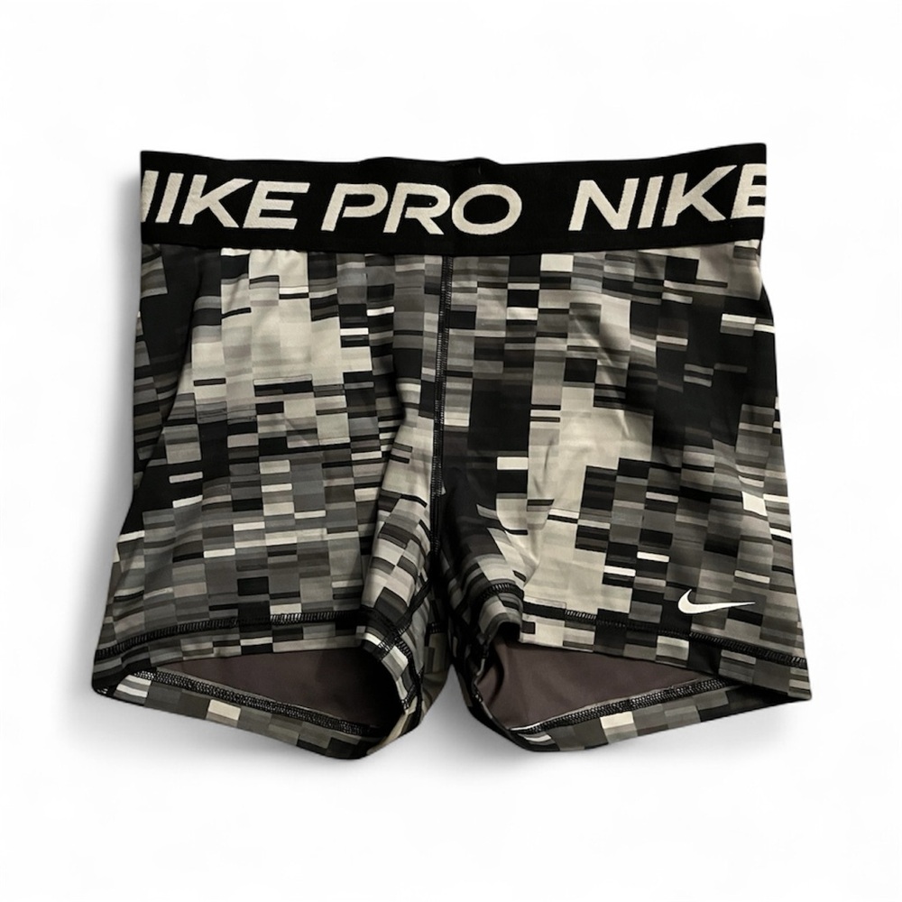Nike Pro Dri-FIT Shorts in Black and Gray